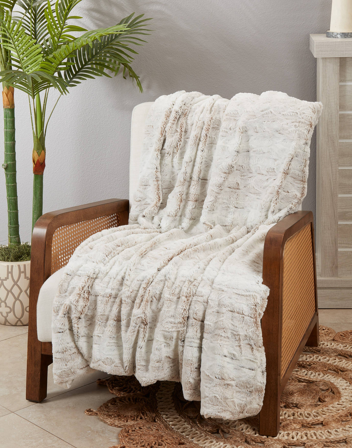 Faux Fur Throw: Natural / 50"x60"